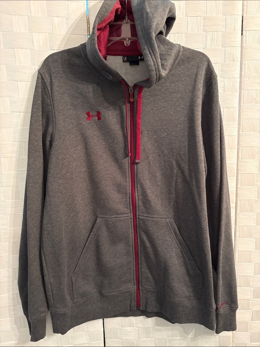 Under Armour Men’s Gray Full-Zip Hoodie with Red Accents
